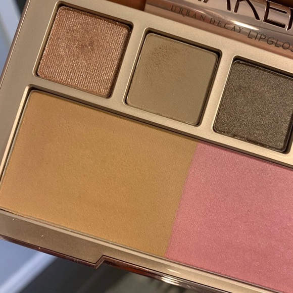 ❌SOLD❌ Urban Decay Naked On the Run Face Palette - Picture 10 of 11